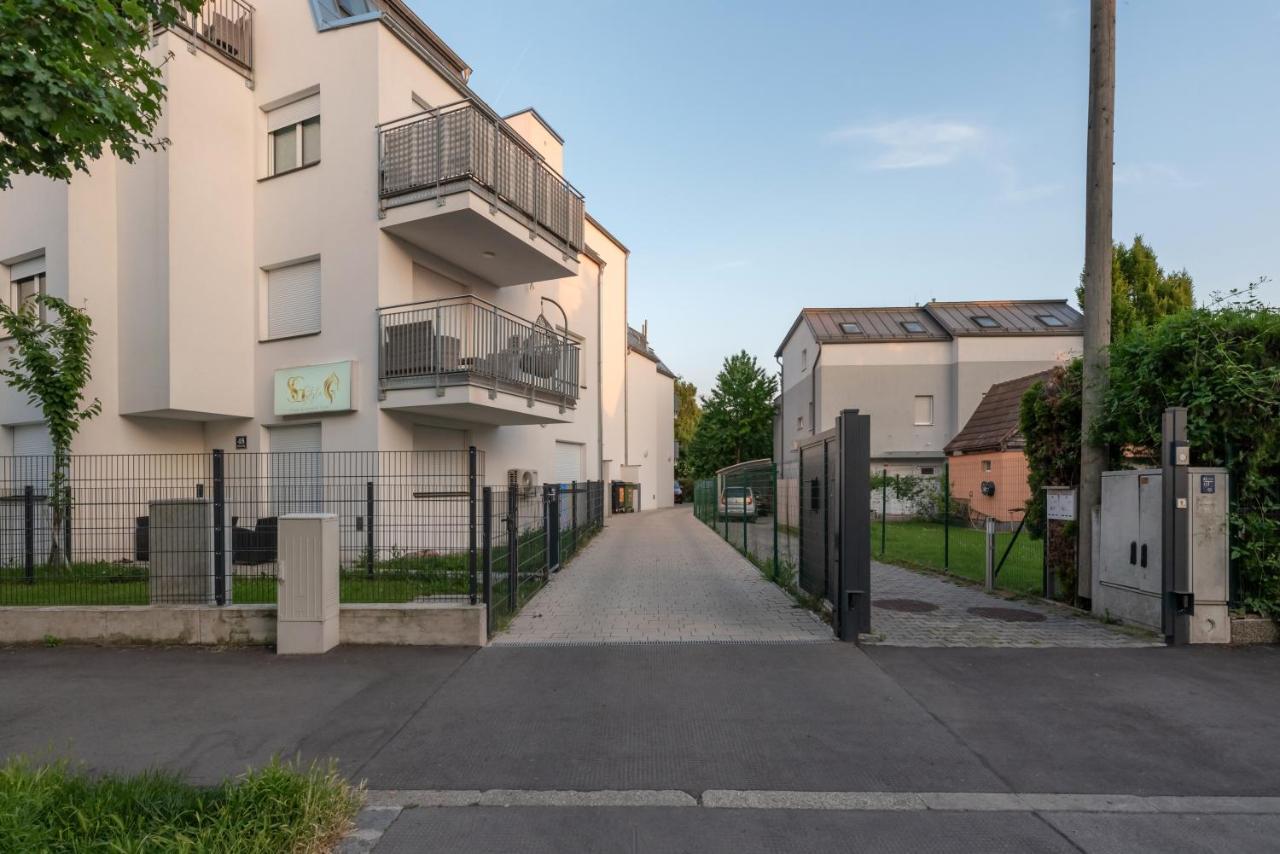 Gruene Ruhelage, 20 Minuten Ins Zentrum Und Parkgarage Wien Eksteriør bilde