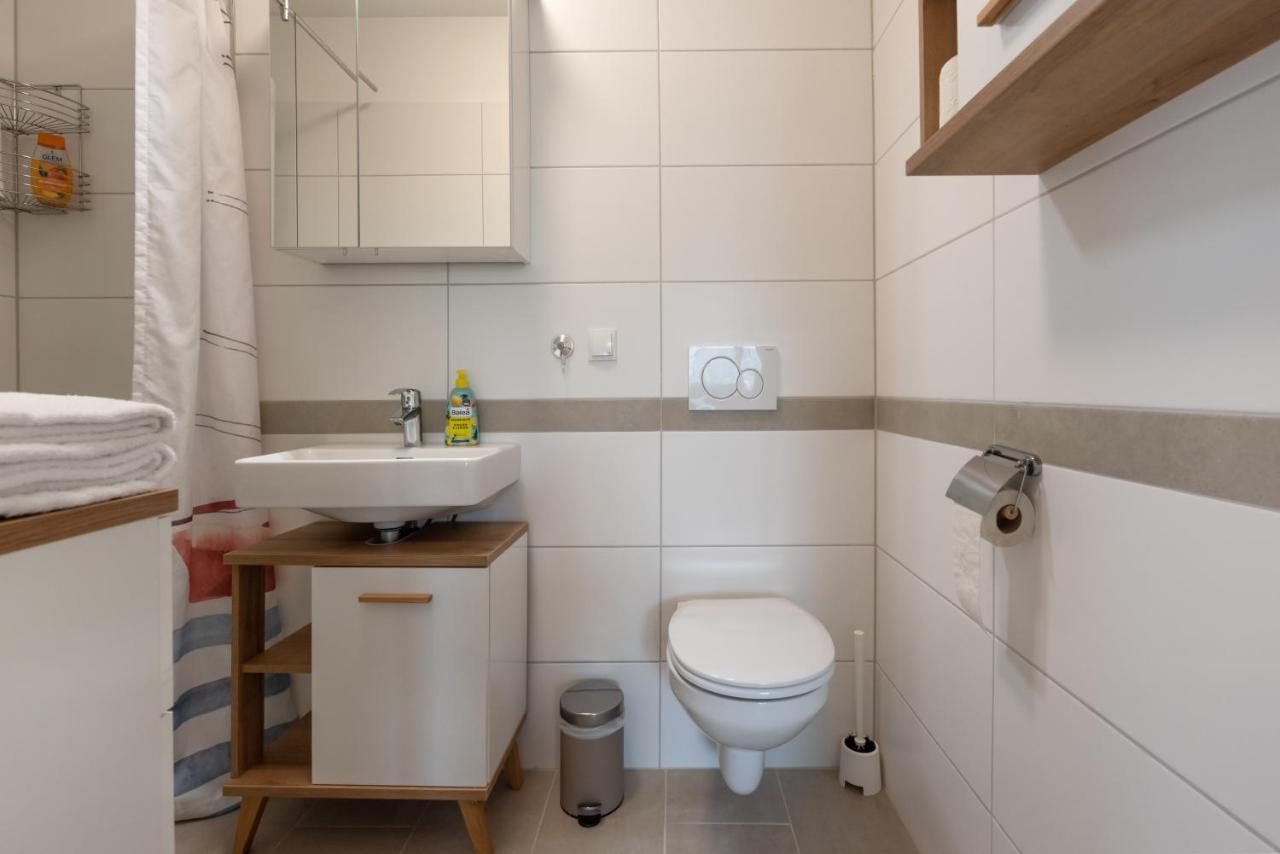 Gruene Ruhelage, 20 Minuten Ins Zentrum Und Parkgarage Wien Eksteriør bilde